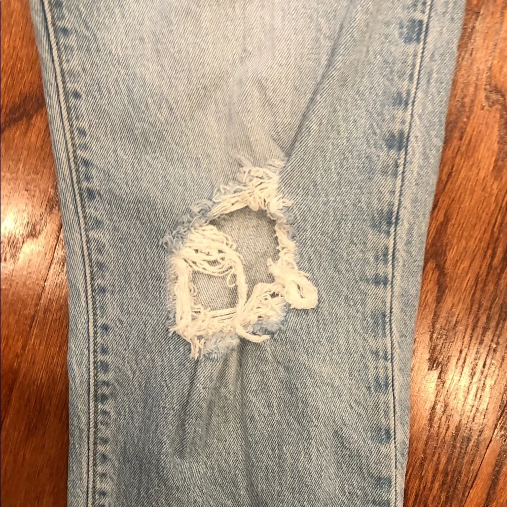 Levi's Light Blue Ripped Jeans.SZ 26. NWT - Picture 8 of 10